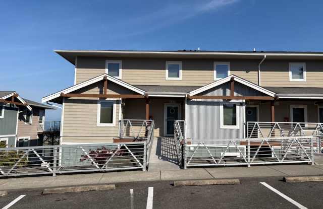 Mariners Ridge | 3706 Portage Lane, Unit 206 photos photos