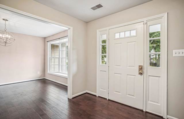 12449 Oliver Cromwell Dr Gallery 2