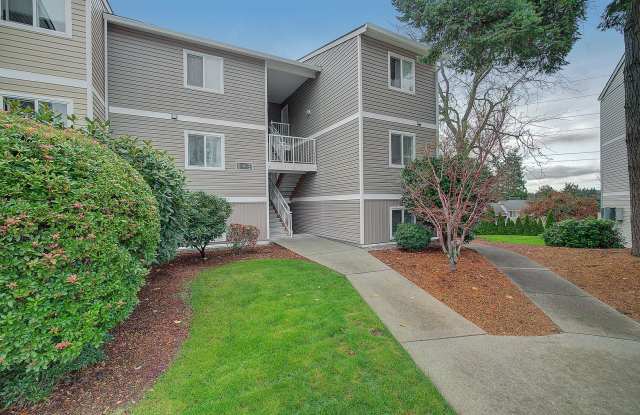 2bd/1ba Kirkland Condo - 12429 Northeast 130th Court, Kirkland, WA 98034