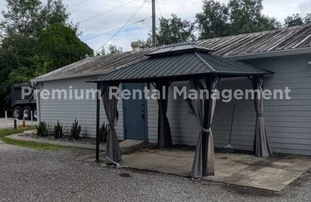Manufactured home. Updated with a modern touch Gallery 1