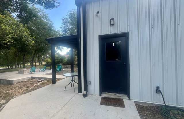 625 S Milam, UNIT B Street - 625 South Milam Street, Seguin, TX 78155