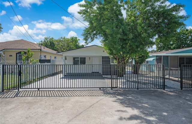 2148 NW 48th St photos photos