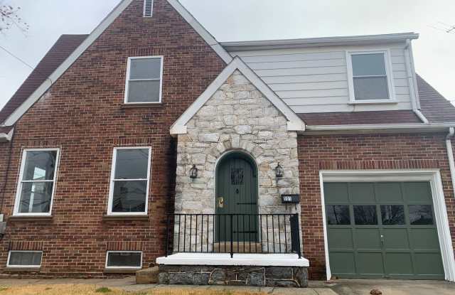 3 Bedroom 1.5 Bath House, Finished Basement, Garage-Suburban SD photos photos