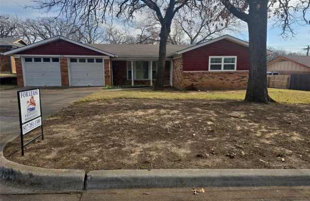 804 Patti Drive - 804 Patti Drive, Bedford, TX 76022