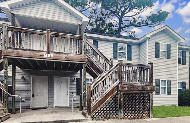 RENT SPECIAL! LOCATION, LOCATION, LOCATION! ONLY MINUTES TO WRIGHTSVILLE BEACH, CENTRAL TO ALL ILM HAS TO OFFER!!! photos photos