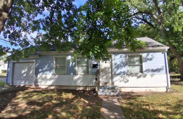 1323 Sheridan St photos photos