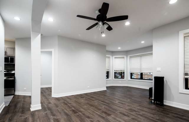 6101 N Winthrop Ave - 6101 North Winthrop Avenue, Chicago, IL 60660