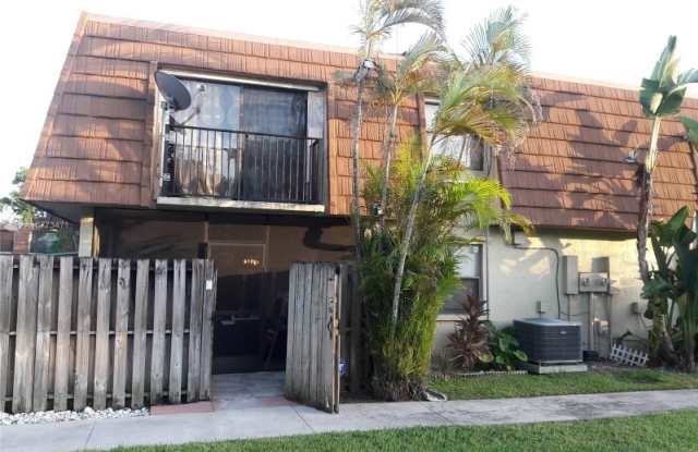 4825 NW 95th Ave # A Gallery 2