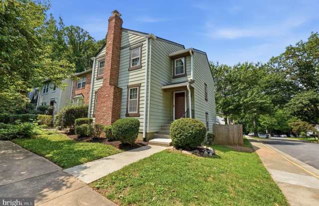 10065 CHESTNUT WOOD Lane Gallery 1