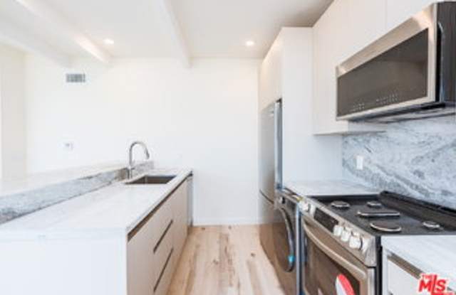 7273 Birdview Avenue Gallery 3