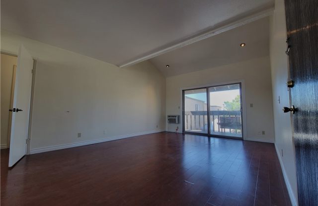 17628 Alburtis Avenue Gallery 4