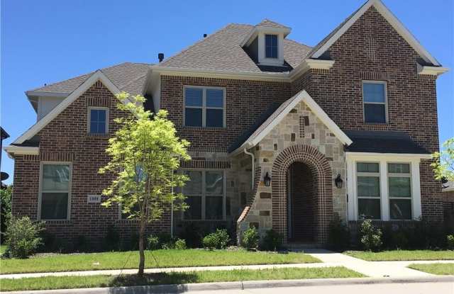1008 Peacock Boulevard - 1008 Peacock Boulevard, Carrollton, TX 75007