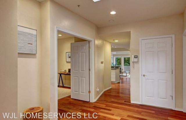 319 4th Ave #201 Gallery 4