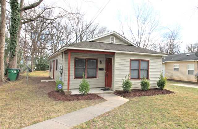 Move-In Ready Ranch Minutes from Plaza Midwood, NoDa  Uptown photos photos