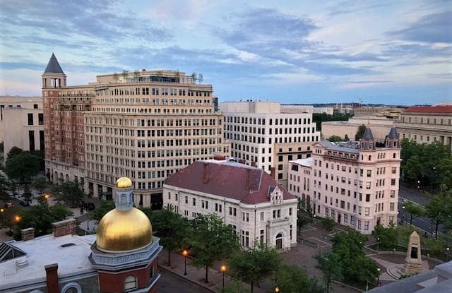 701 PENNSYLVANIA AVENUE NORTHWEST 1003 Gallery 4