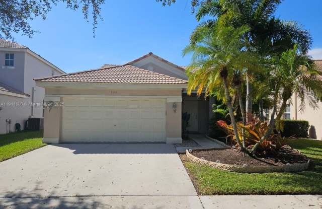 900 Savannah Falls Dr photos photos