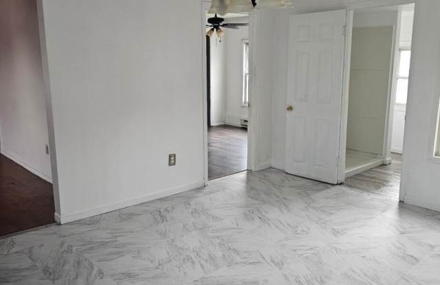 240 Greenbush Street Gallery 4