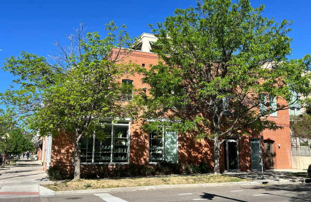 High-End Condo on Pearl Street with Semi-Private Elevator, Radiant Floor Heat, Private Balconies & Patio with Great Views! - 1949 Pearl Street, Boulder, CO 80302