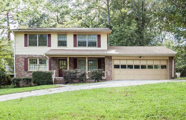 We have the wonderful 4 bed/3 bath you’ve been waiting for! Gallery 4