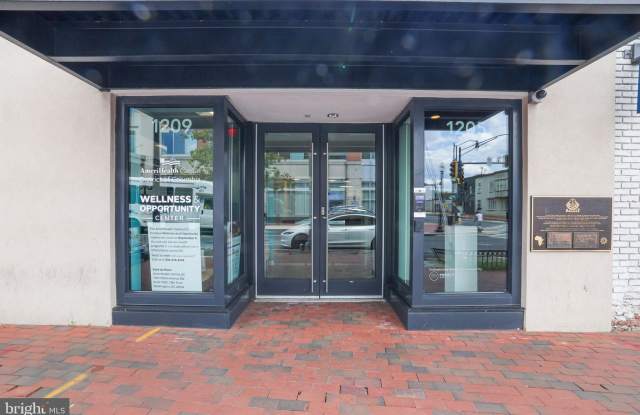 1209 MARION BARRY AVE SE Gallery 2