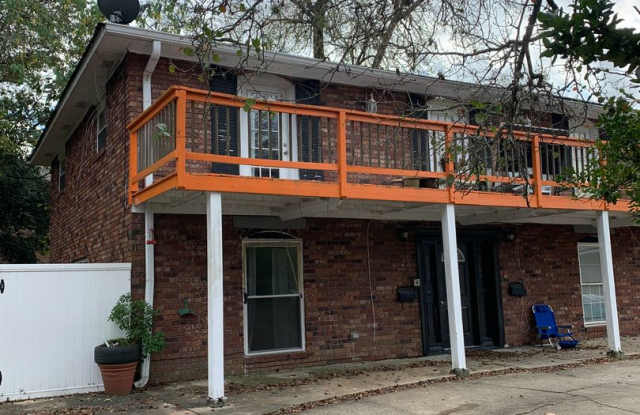Off Burbank on LSU Bus route/ free rent! - 343 Jennifer Jean Drive, Baton Rouge, LA 70808 Off Burbank on LSU Bus route/ free rent! - 343 Jennifer Jean Drive, Baton Rouge, LA 70808