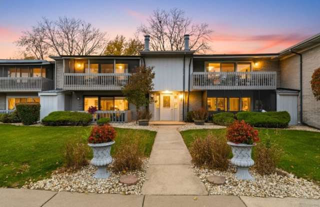 15700 86th Avenue unit: 104 photos photos