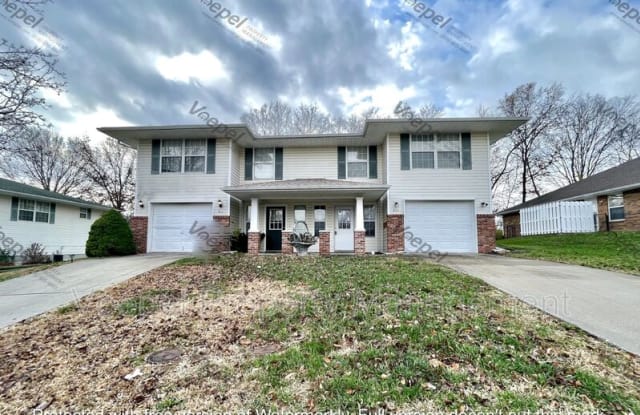 816 SE Drew Ct. - 816 Southeast Drew Court, Blue Springs, MO 64014