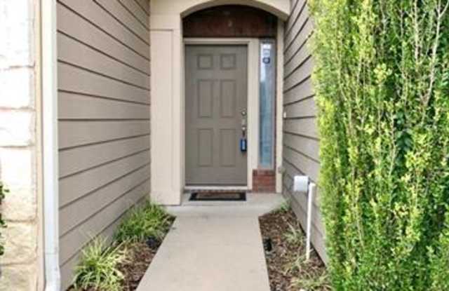 7917 Wendy Lane Gallery 3