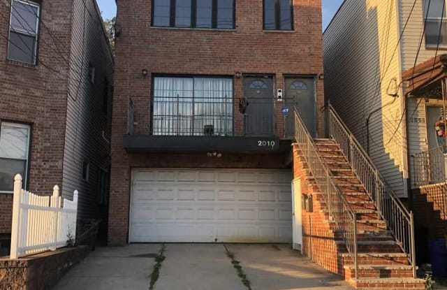 2010 45TH ST - 2010 45th Street, North Bergen, NJ 07047