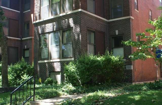 5557 Pershing 3F - 5557 Pershing Avenue, St. Louis, MO 63112