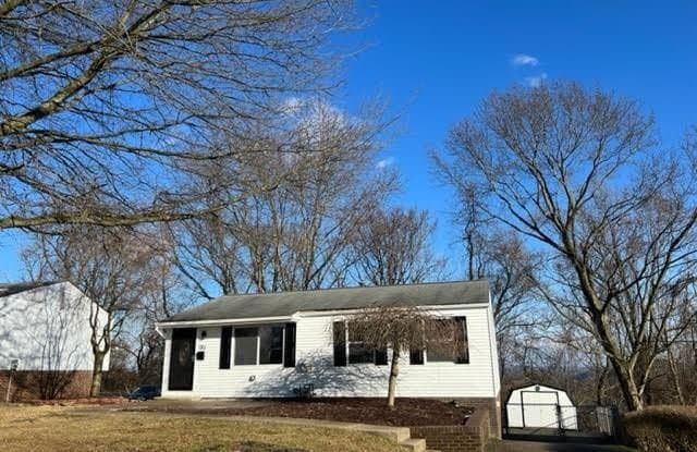 781 Illini Dr - 781 Illini Drive, Monroeville, PA 15146