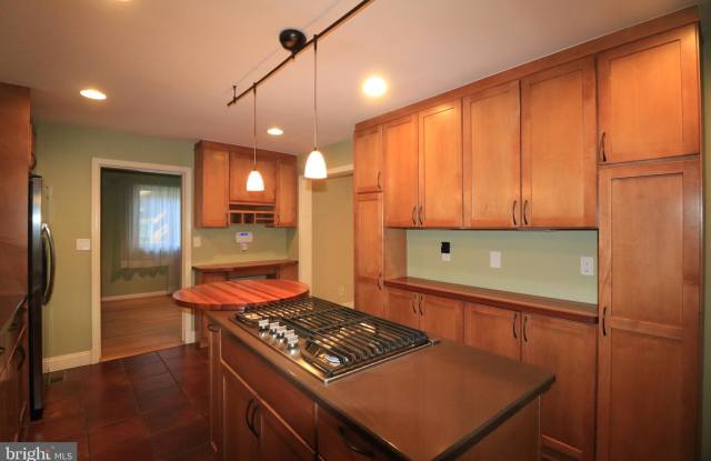 8317 HADDON DRIVE Gallery 3
