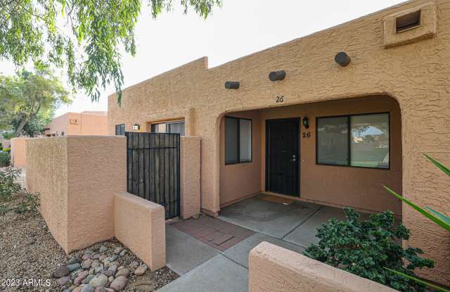 8940 W OLIVE Avenue unit: 26 photos photos