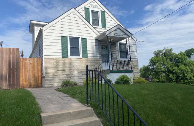 2135 Sublette Avenue Gallery 4