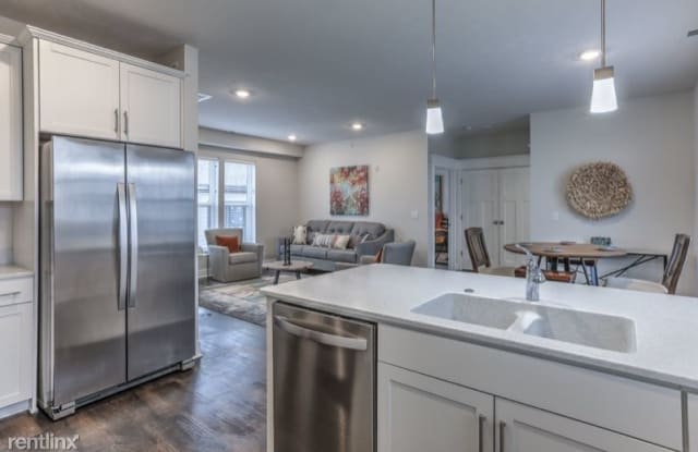 13145 Cove Hollow Ct - 13145 Cove Hollow Ct, Sarpy County, NE 68138