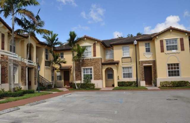 1420 Northeast 33rd Avenue - 1Unit 106-15 Gallery 1