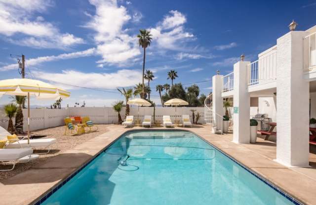 2906 Castaway Drive photos photos