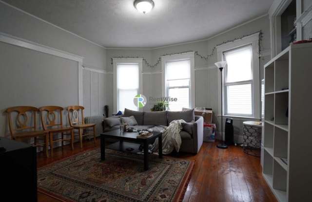 25 Linden St. Gallery 2