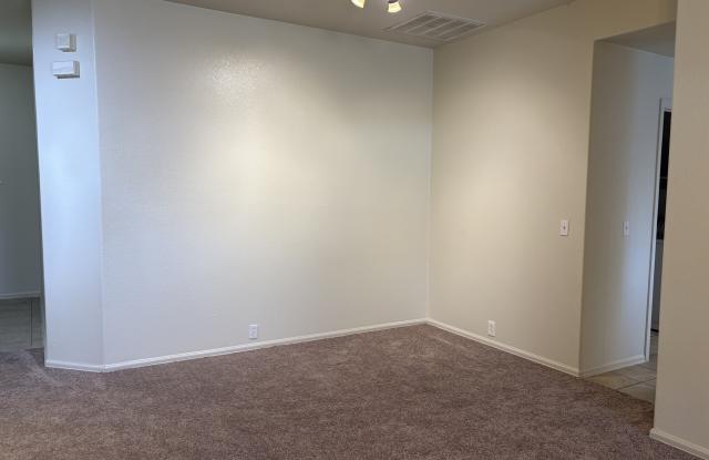 125 Camelia Parkway Gallery 4