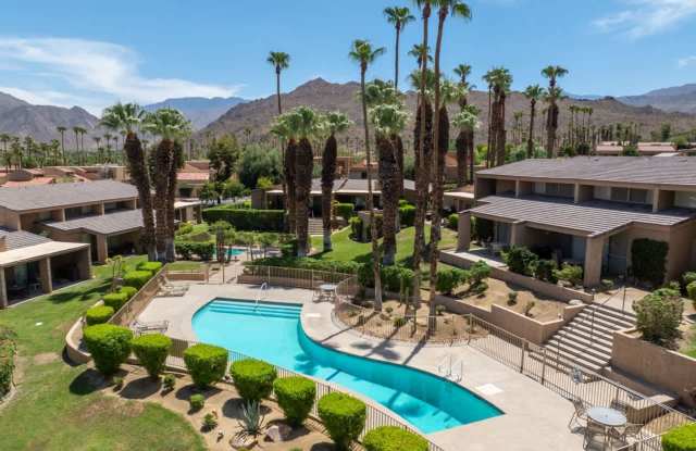 Furnished 2BR Country Club Condo in Palm Desert, Monthly Gallery 1