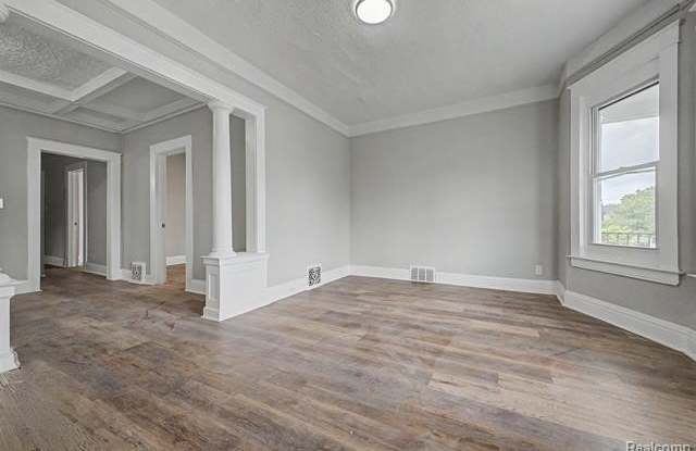 2971 Bewick Street Gallery 4