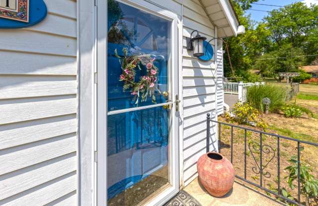 5071 Plymouth Road Gallery 3