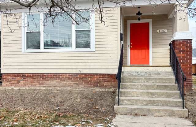 Newly Remodeled 4 Bedroom / 2 Bathroom House in the '07 photos photos