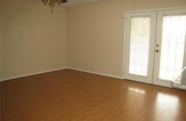 3900 Dickens Drive Gallery 4
