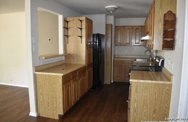 5026 BENHAM DR Gallery 4