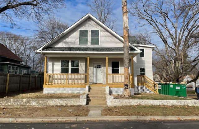 61 Northridge Street - 61 Northridge Street, Huntington Station, NY 11746