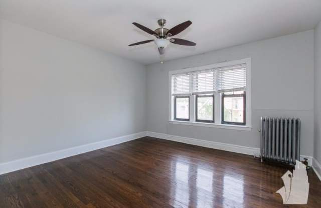 2211 North Leavitt photos photos