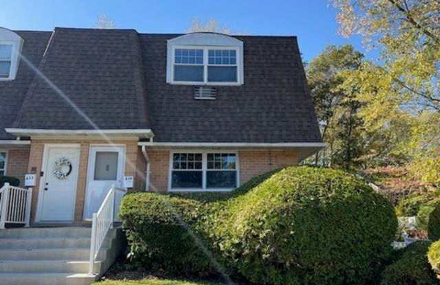 6 Glen Hollow Dr unit: A34 - 6 Glen Hollow Drive, Holtsville, NY 11742