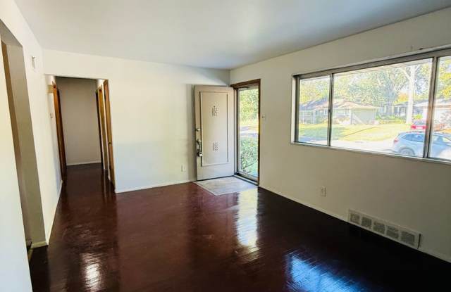 3 bedroom 1.5 bathroom - Florissant Home Gallery 4