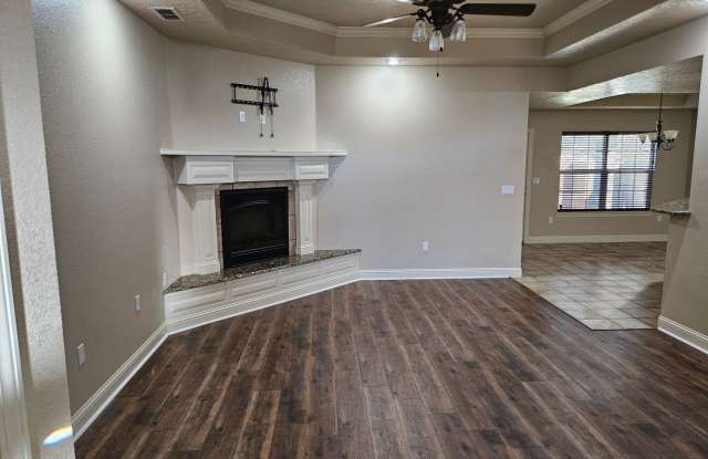 Amazing 3 Bedroom in East Clovis! Gallery 2